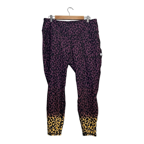 Torrid Performance Core Full Length Legging With Patch Pockets Size 2 - Picture 4 of 10